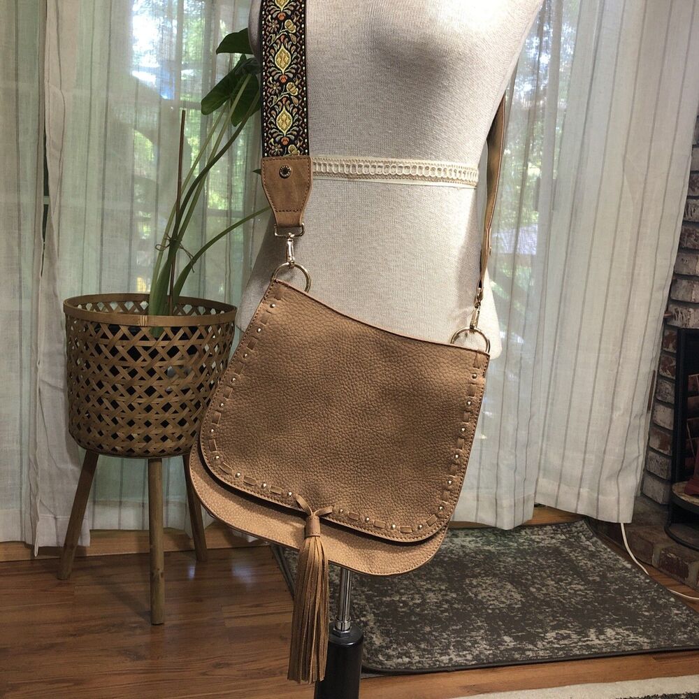 Steve Madden Brown Crossbody Bag Purse Embroidered Strap gold accents